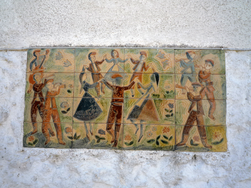 Sardanas-Tiled.gif