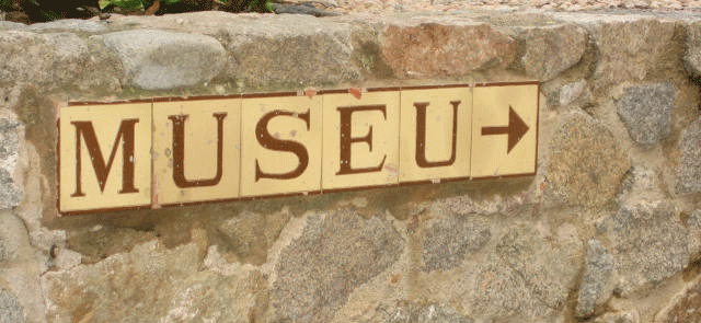 MuseuTossaSign.gif